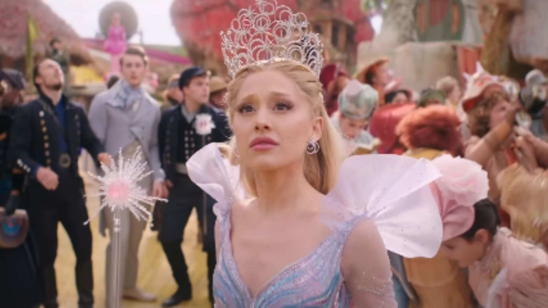 Ariana Grande confessa que guarda itens do set de filmagens de Wicked; saiba quais